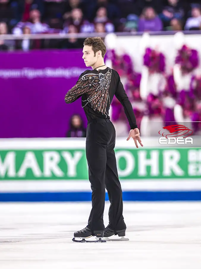 Ice Gallery Skates U.S.